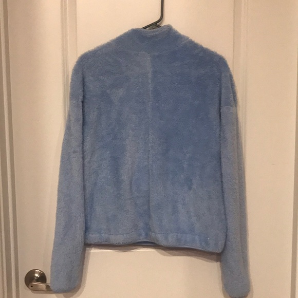 Top - Picture 4 of 7